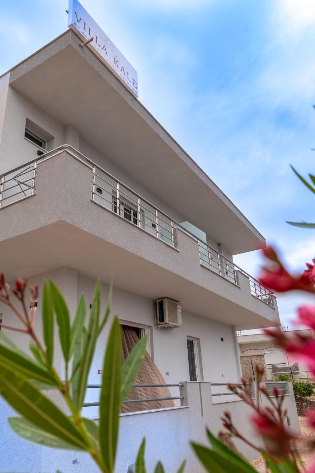 Villa Kale Sarandë Exterior foto